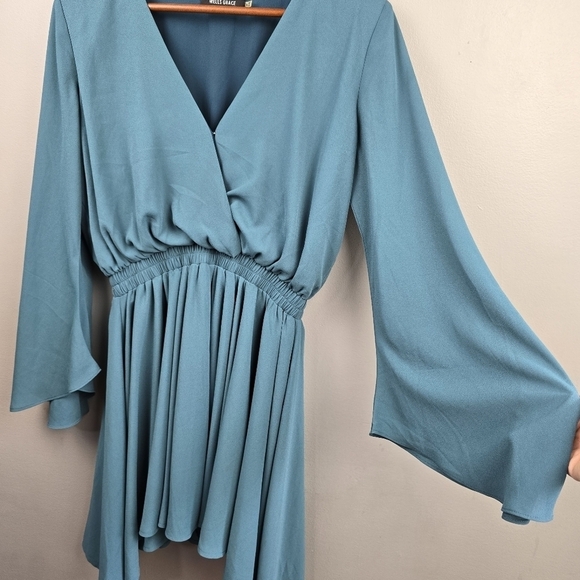 WELLS GRACE Flowy Bell Sleeves V-neck Mini Dress Blue/Teal Womens Sz M - Picture 5 of 11
